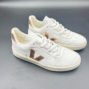 Veja V-10 White Rose Gold Leather Sneakers Sz 8 EU 39 OBX NWOT